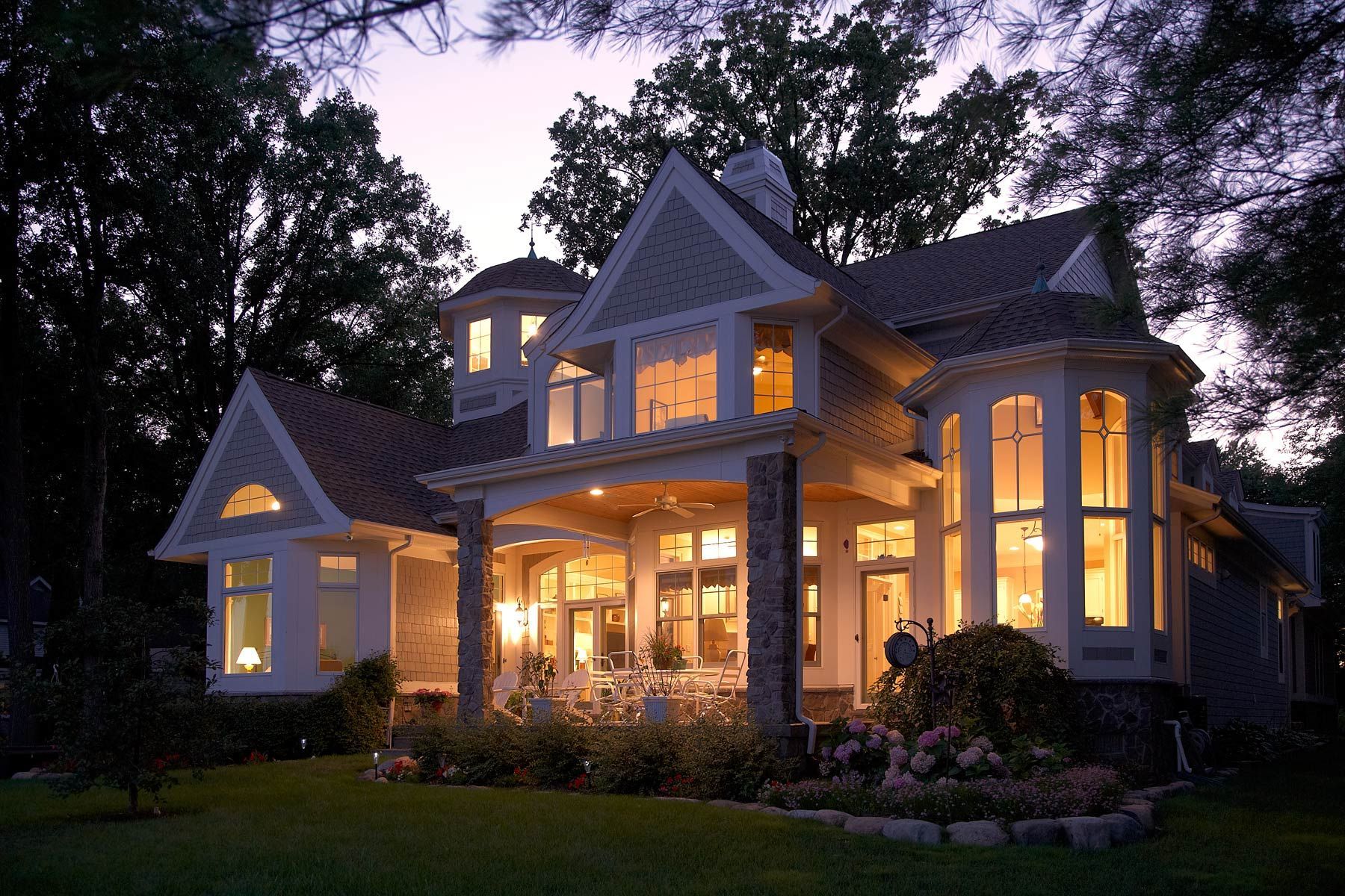 1strawberrytlakeexterior