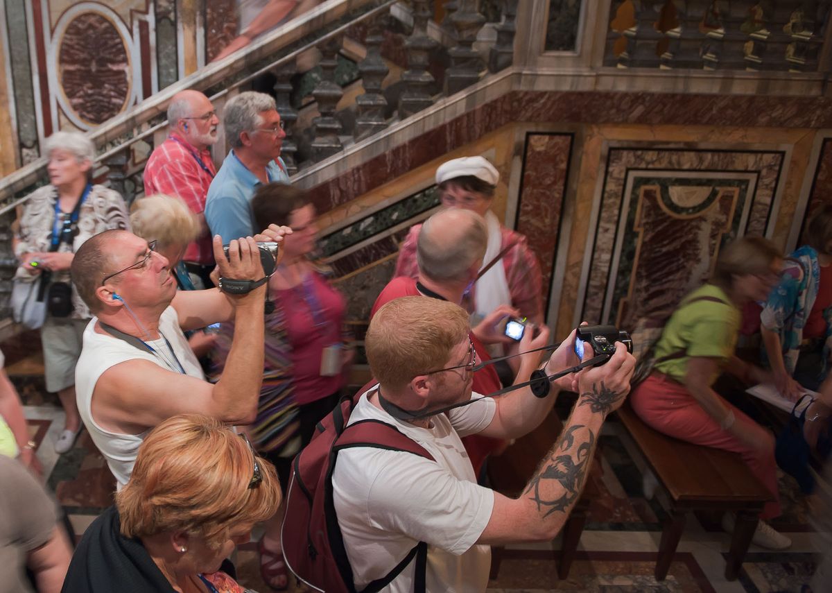 Photo shoot inside Roman church