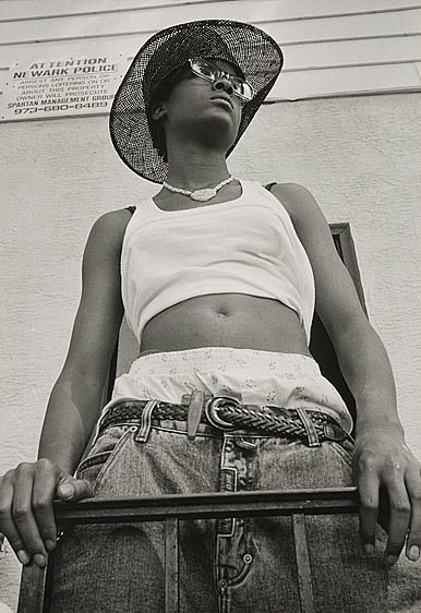 Artist: Helen StummerTitle: Qui