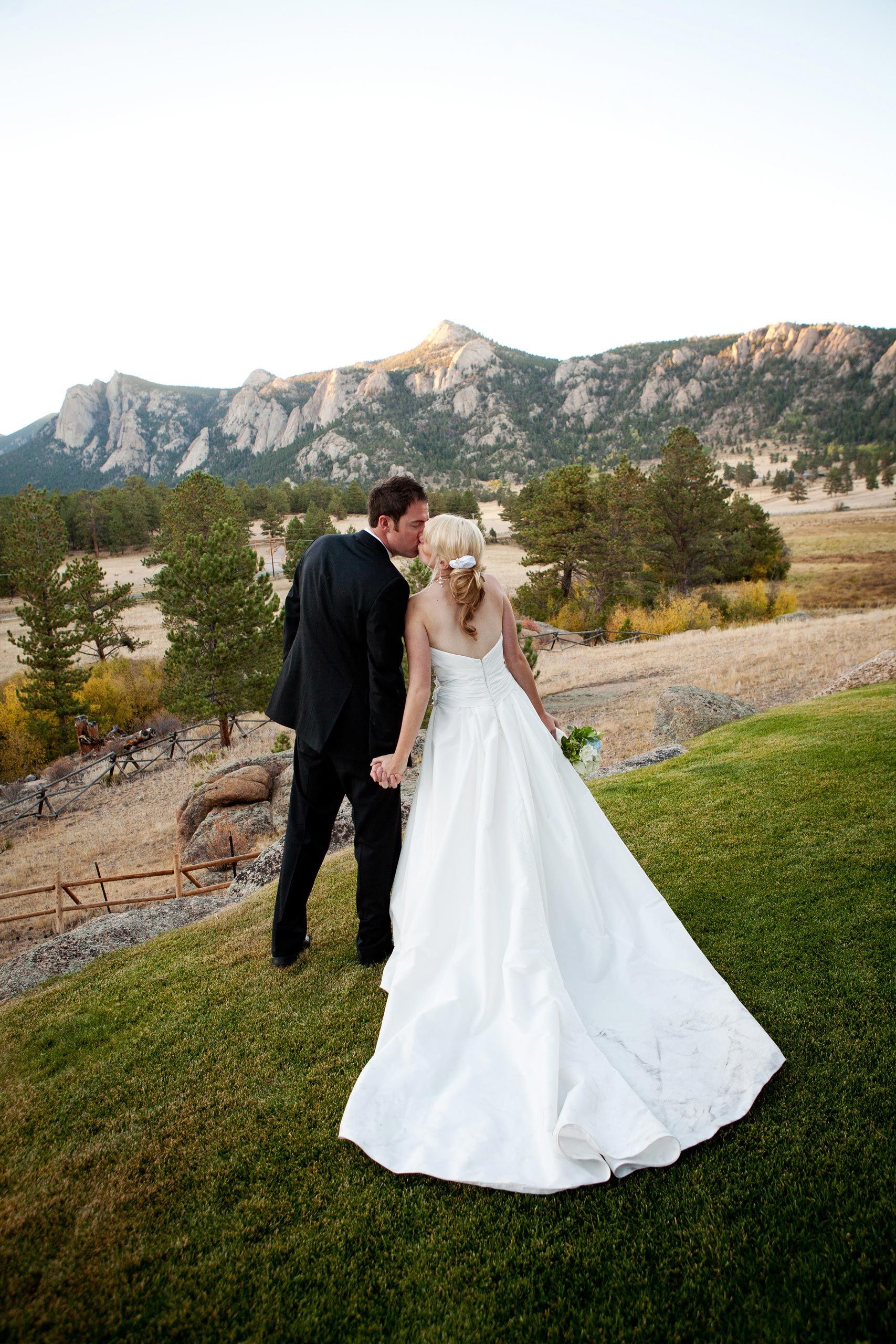 032_Estes_Park_wedding.jpg