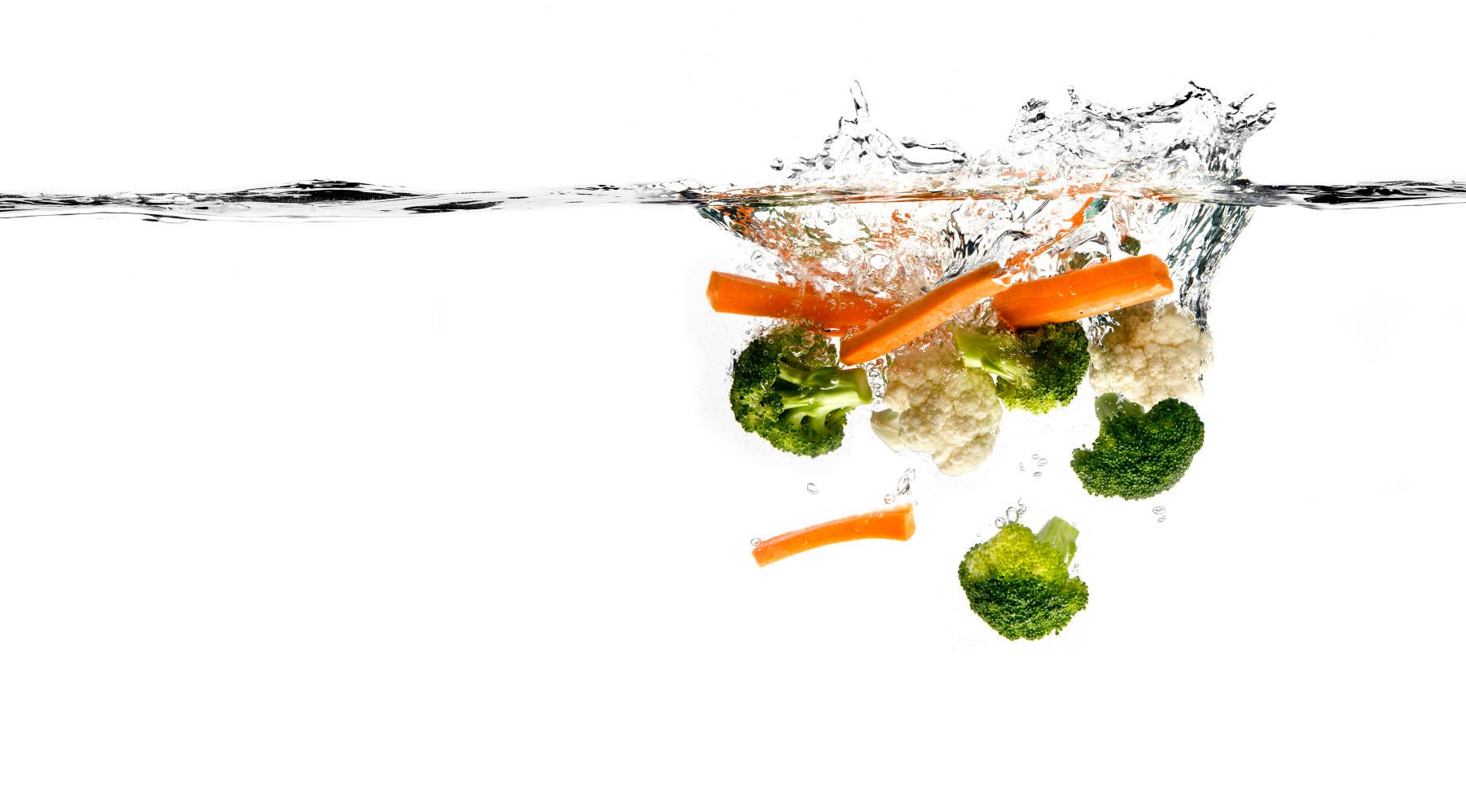 1centra_veg_under_water___broccoli_cauliflower_carrot.jpg