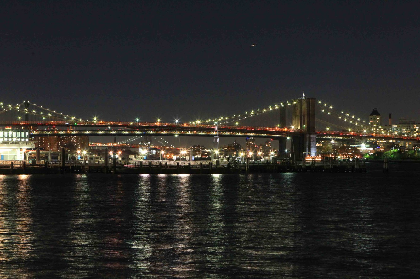 Brooklyn Brodge from Lower Manhattan November 13, 2016 East River.jpg