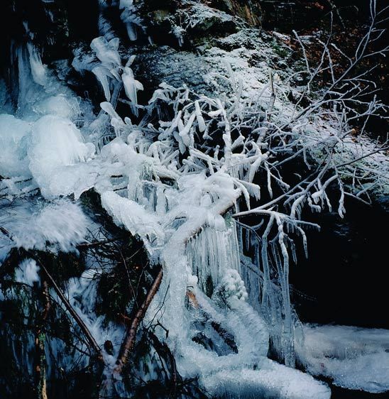 1icefallbearcreek_1.jpg