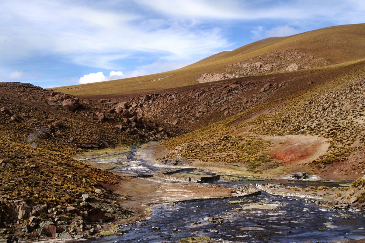 ATA geizer pond WEB.jpg