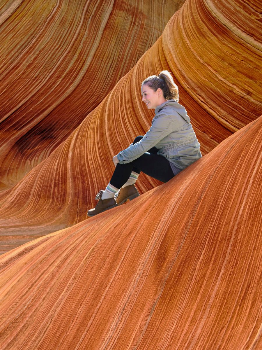 1marketing__antelope_canyon_sitting