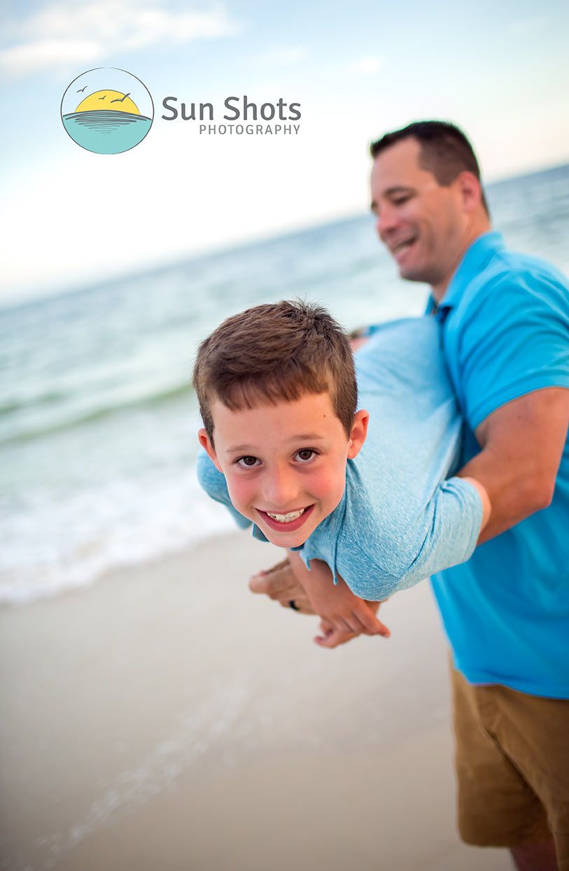 Professional family beach photographer in Gulf Shores