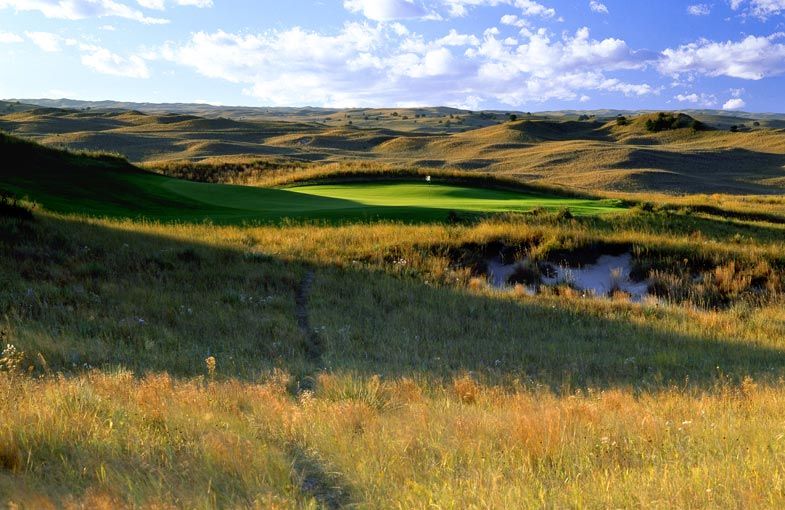 Hole #3, 216 yd par 3, Architect: Coore & Crenshaw, Photo copyright Dick Durrance II 2005 Sand Hills G.C., Mullen, NE