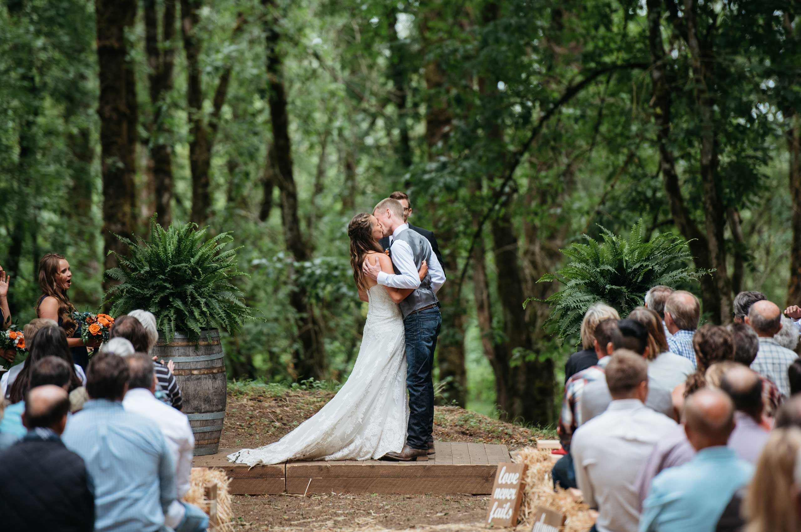 Oregon wedding