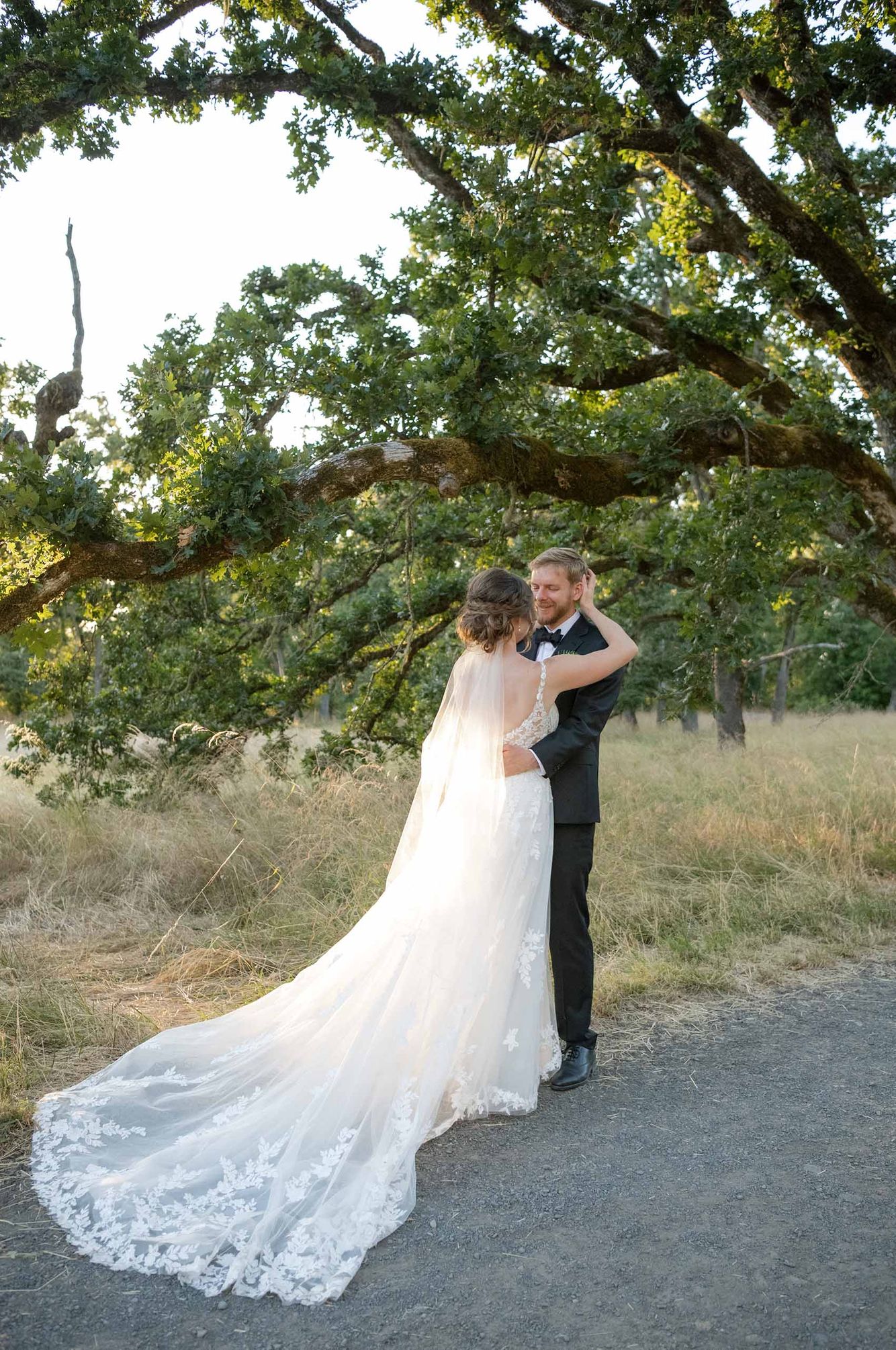 Wedding portraits at Mount Pisgah Arboretum Mount Pisgah Arboretum wedding