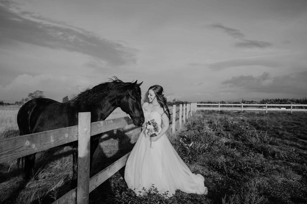 Oregon farm wedding