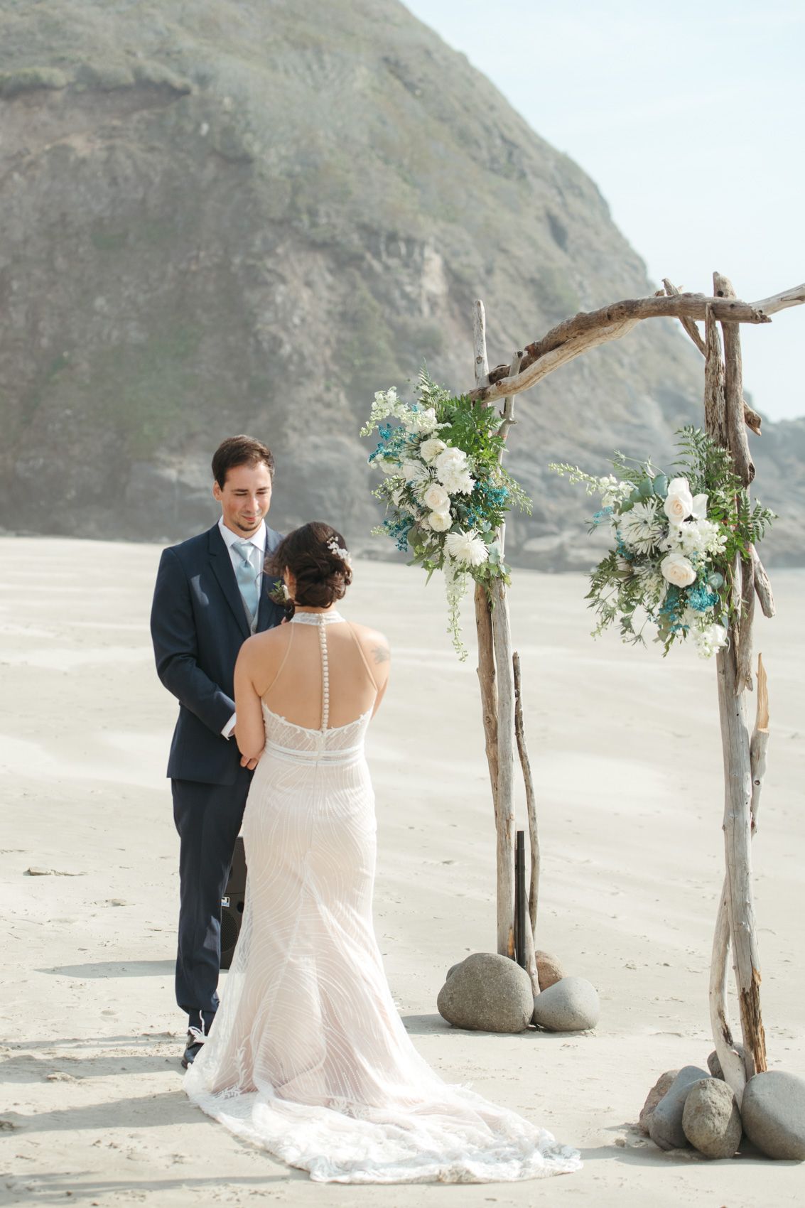 Oregon Coast beach ceremony