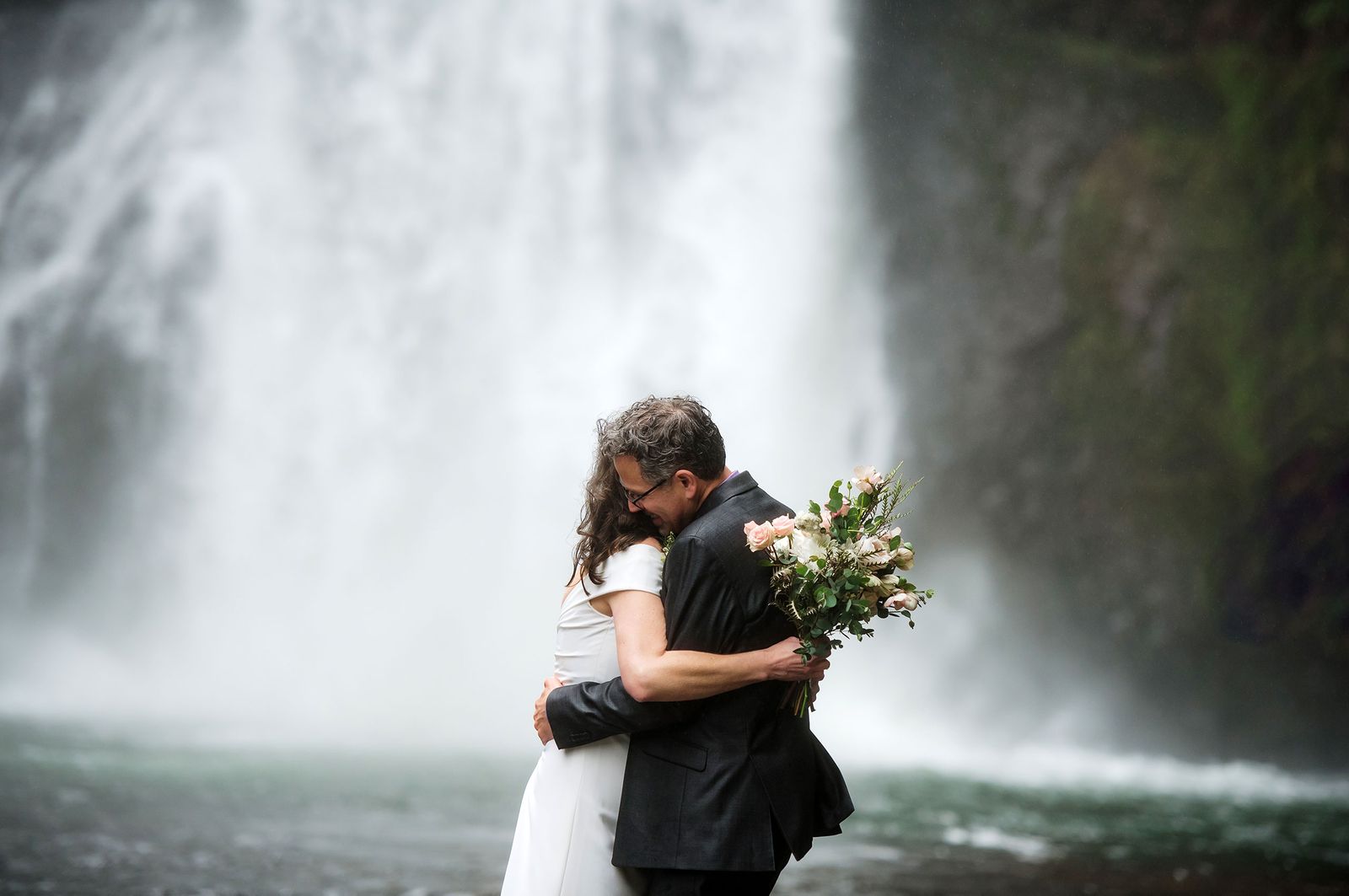 Silver-Falls-Elopement99.jpg