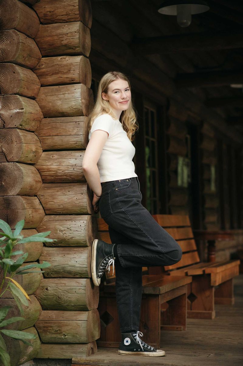 Silver-Falls-Senior-Portraits.jpg