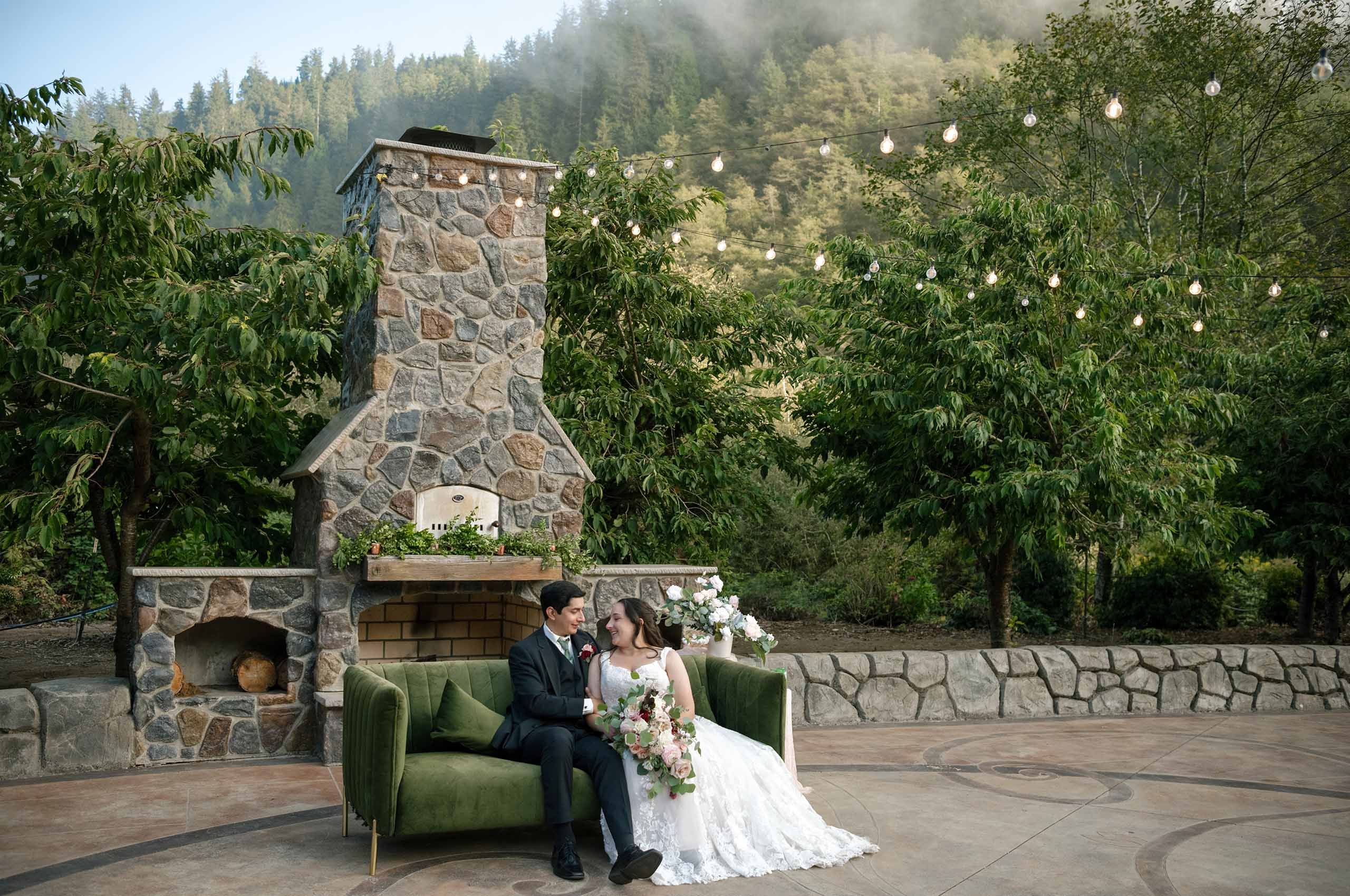 Summer-wedding-at-Hydrangea-Ranch