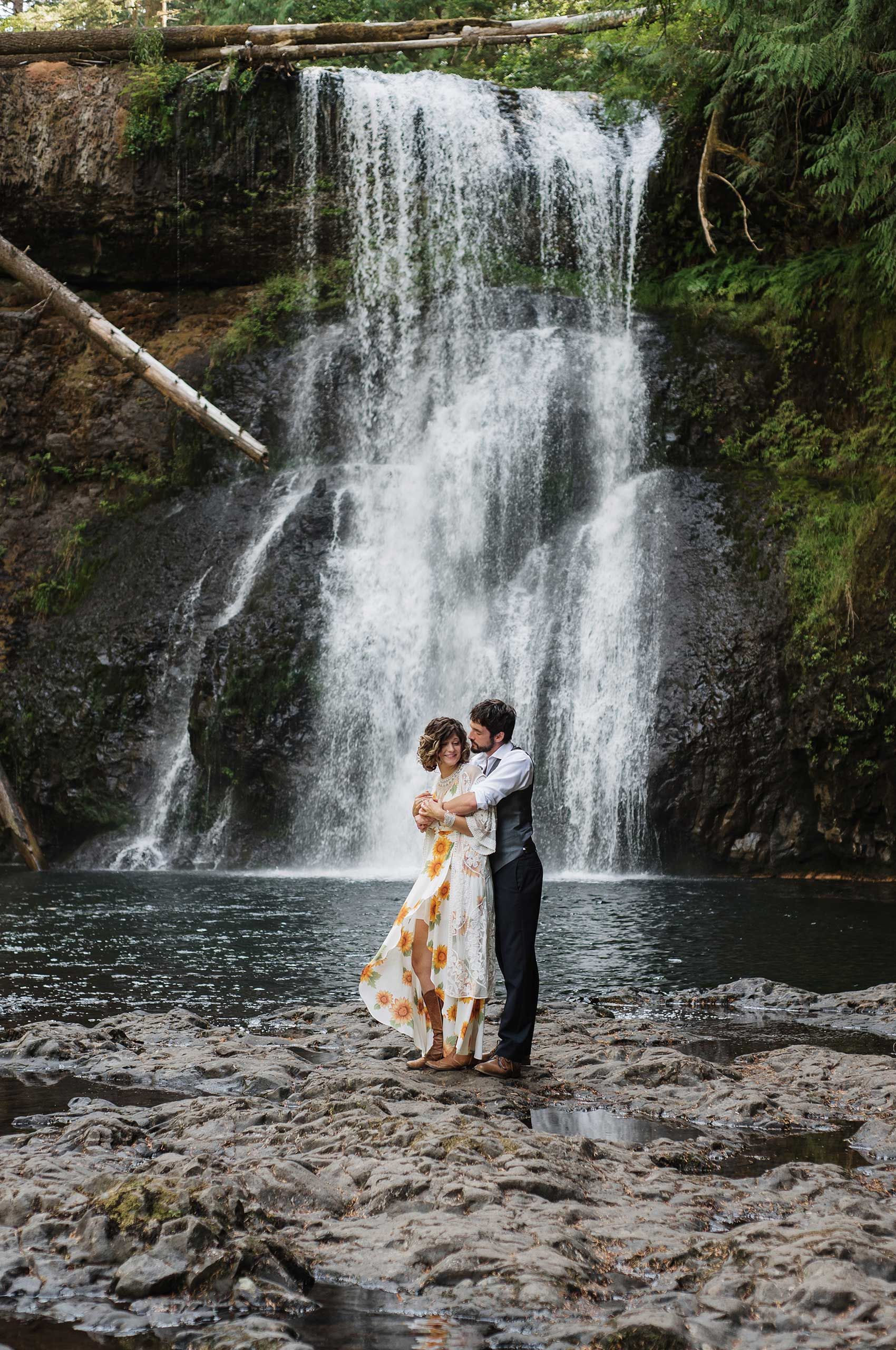 Silver-Falls-Elopement