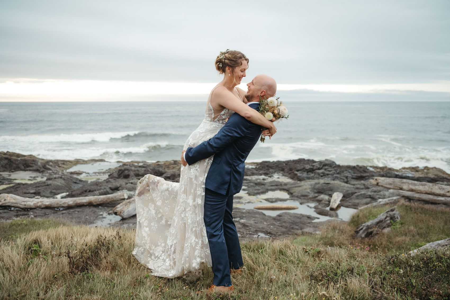 Oregon Coast wedding 