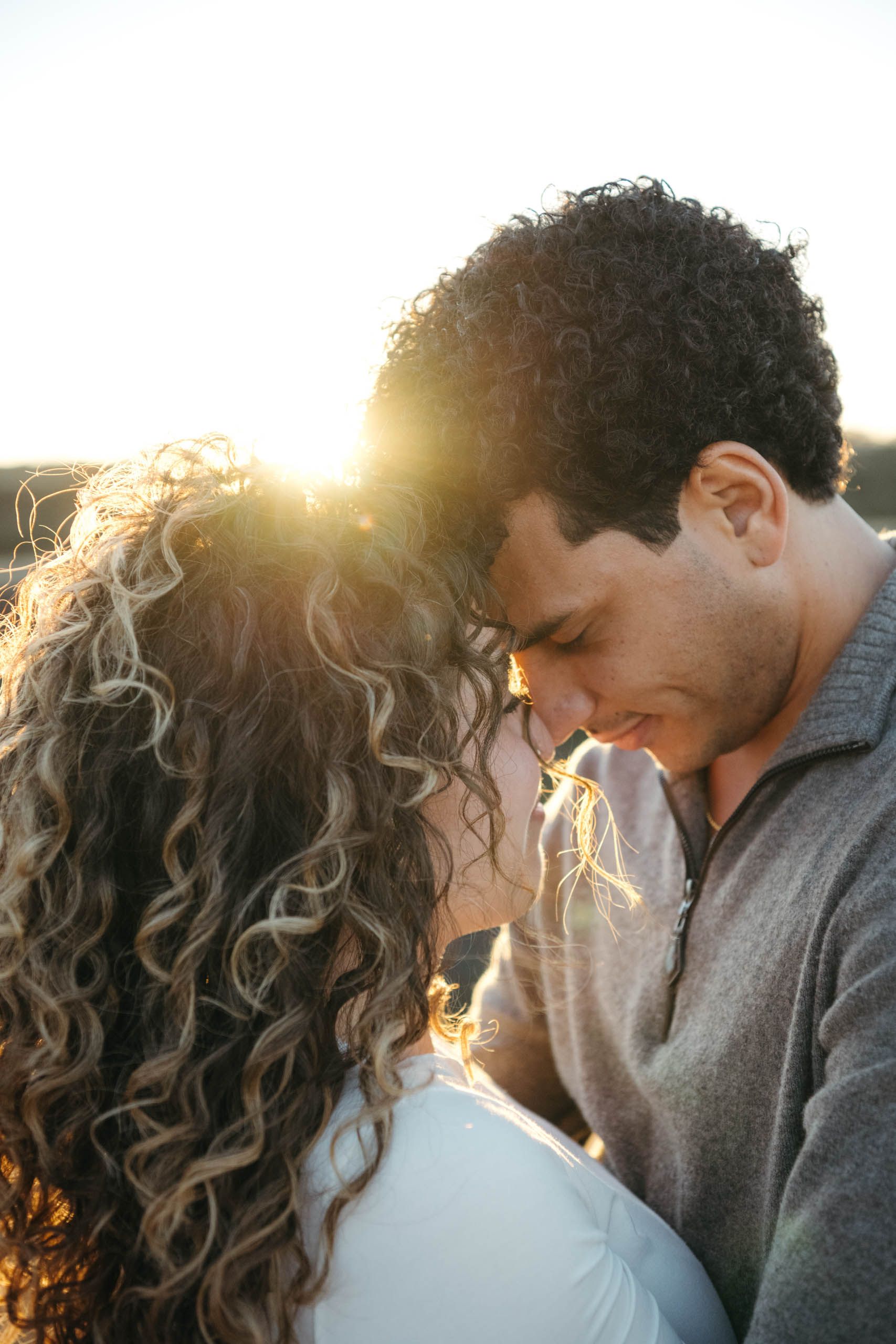 Golden hour engagement at Rowena Crest