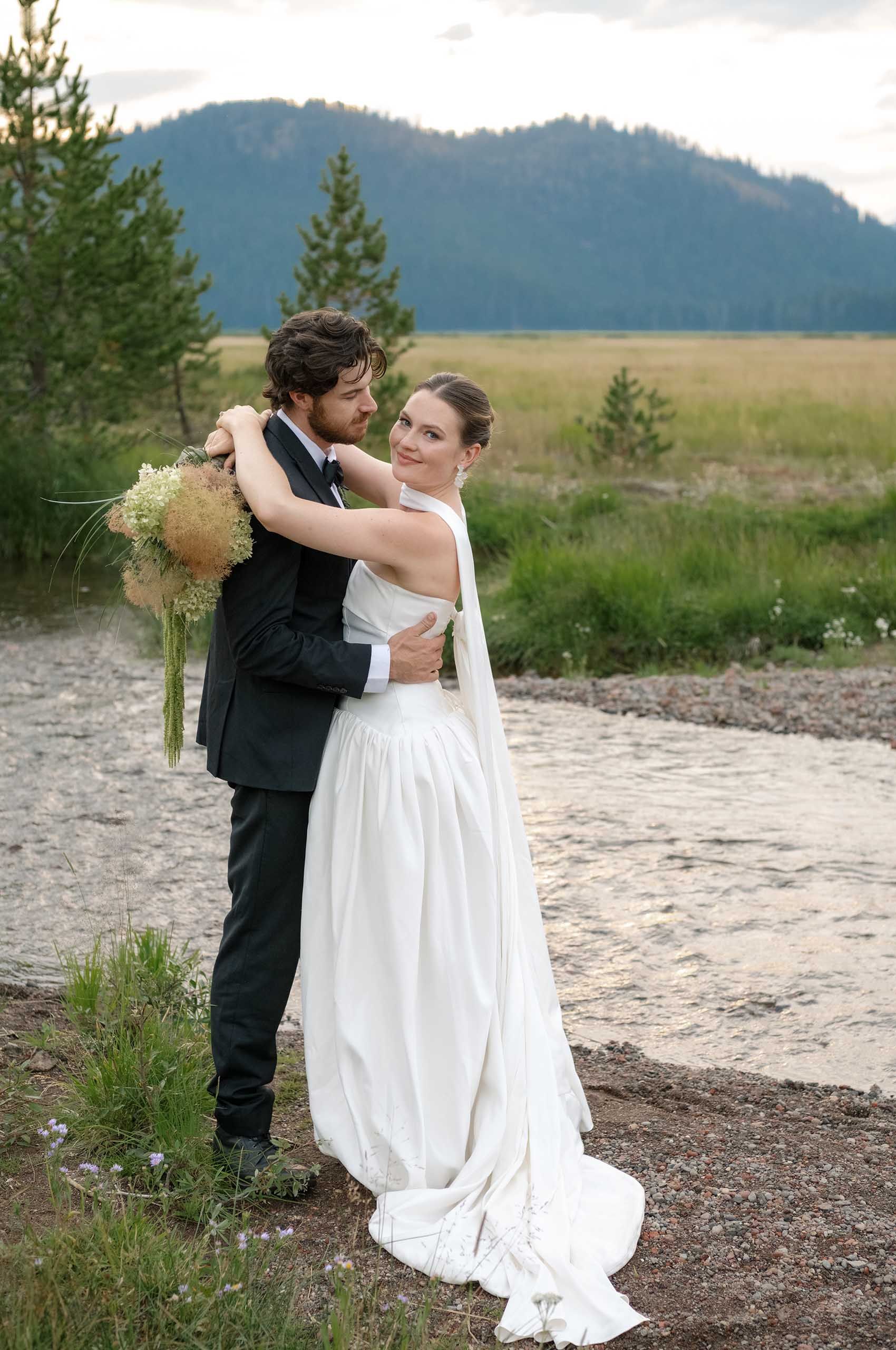 Bend Oregon elopement photos