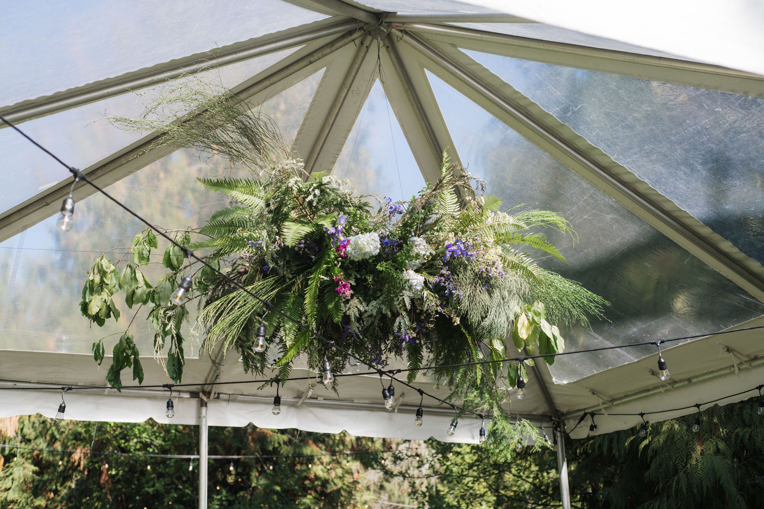 Lord-of-the-Rings-wedding-flowers