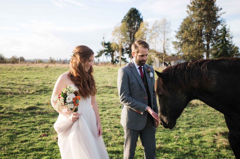 Oregon farm wedding