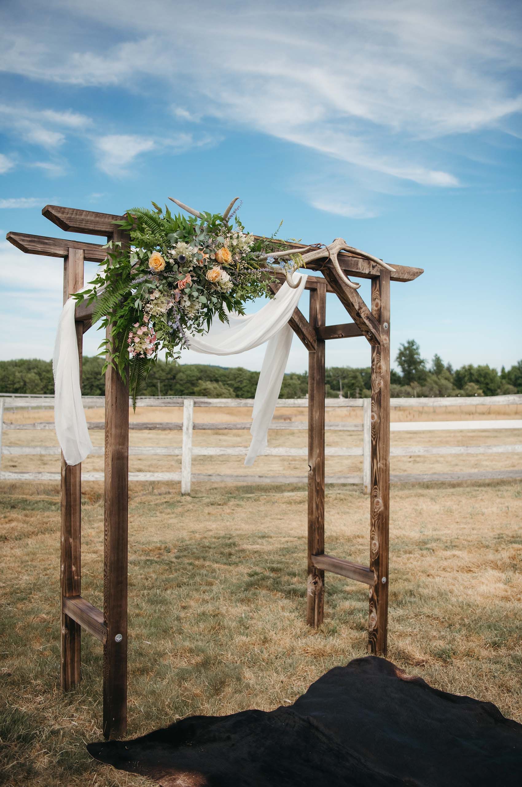 Western wedding details