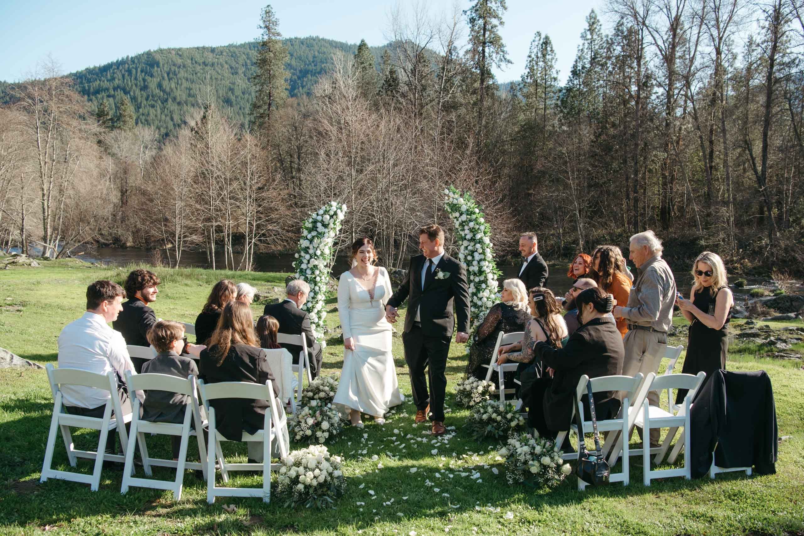 Southern Oregon Wedding Ceremony