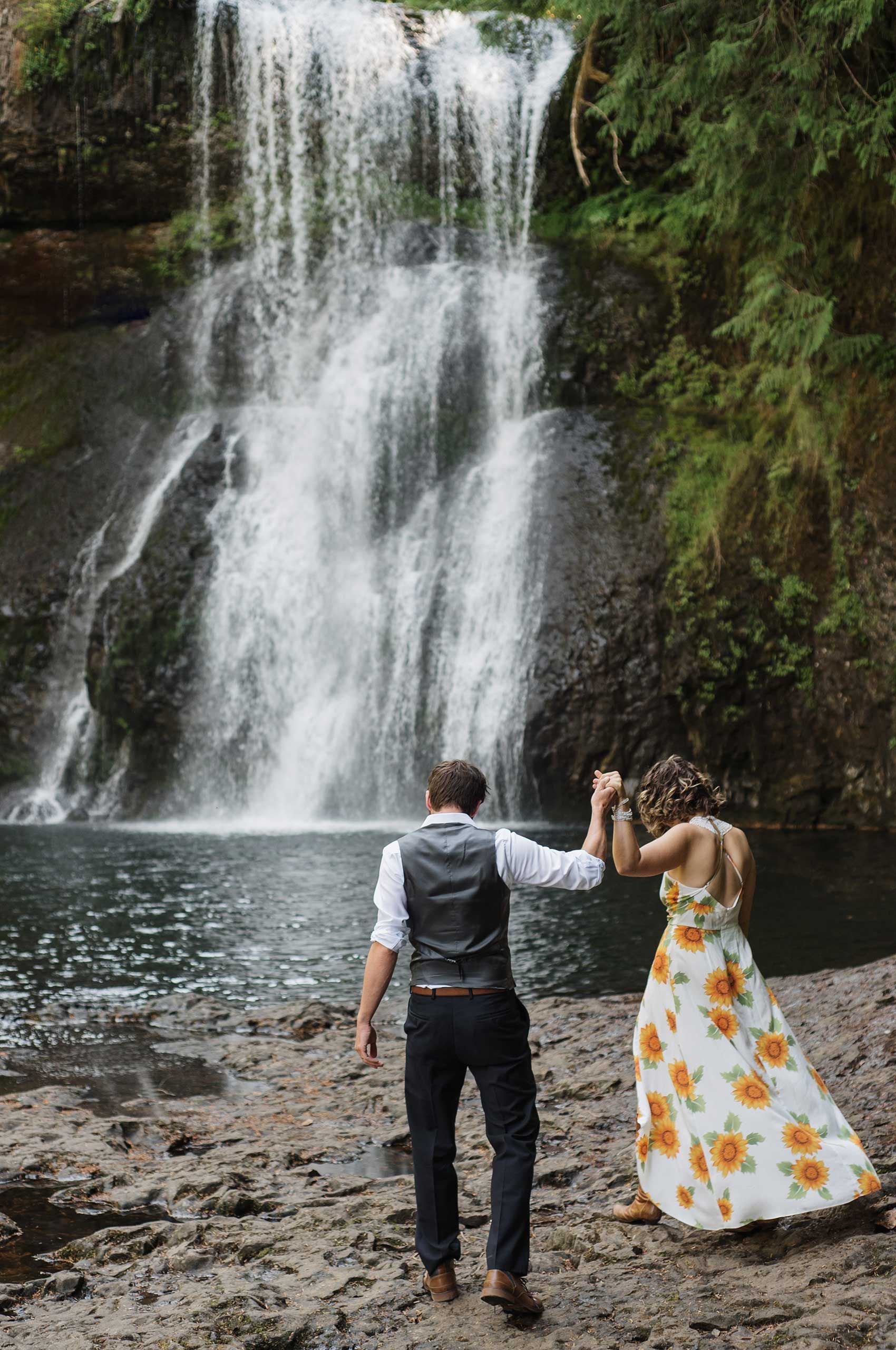 Silver-Falls-Elopement