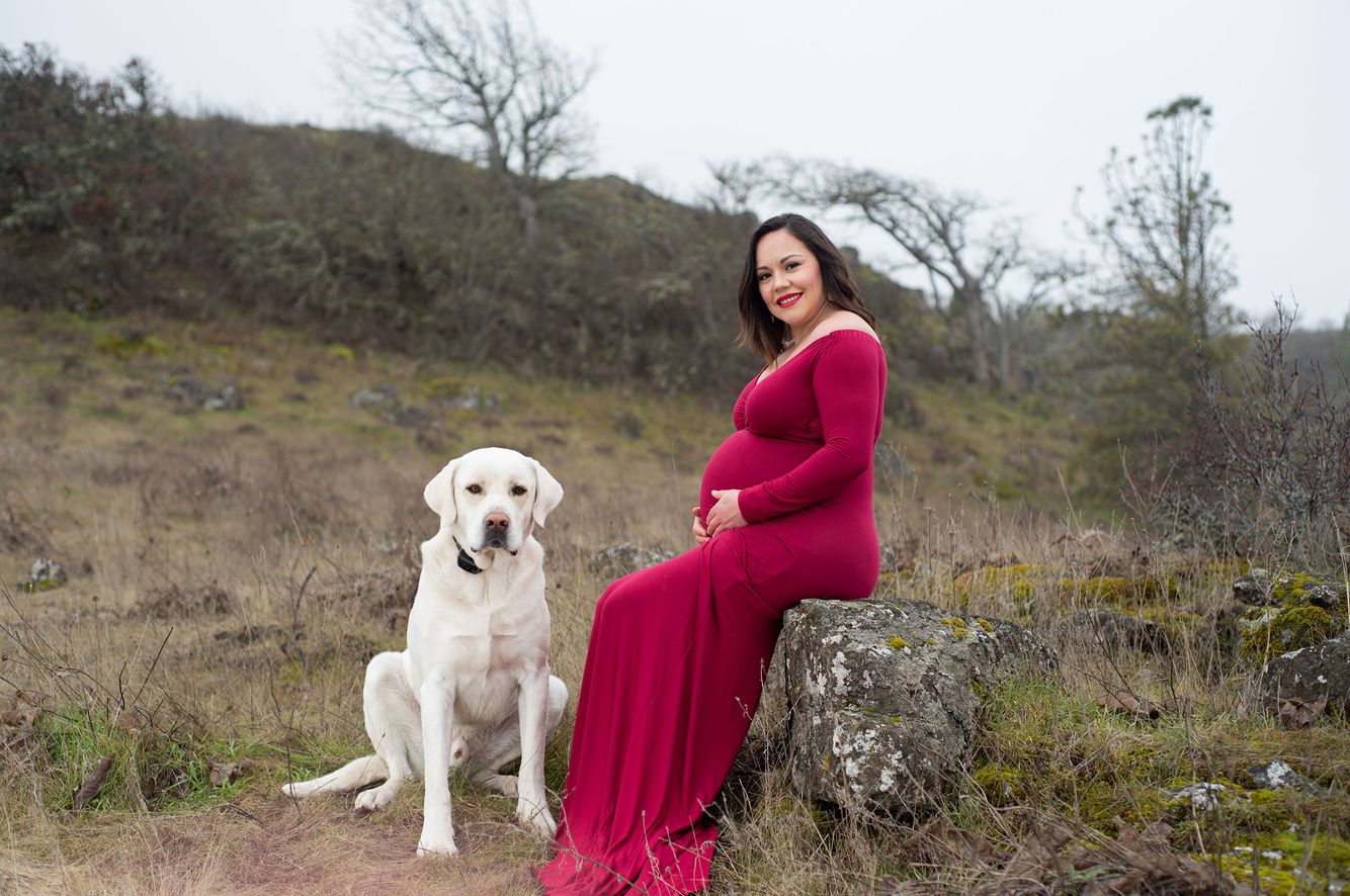 Columbia River Gorge maternity photos