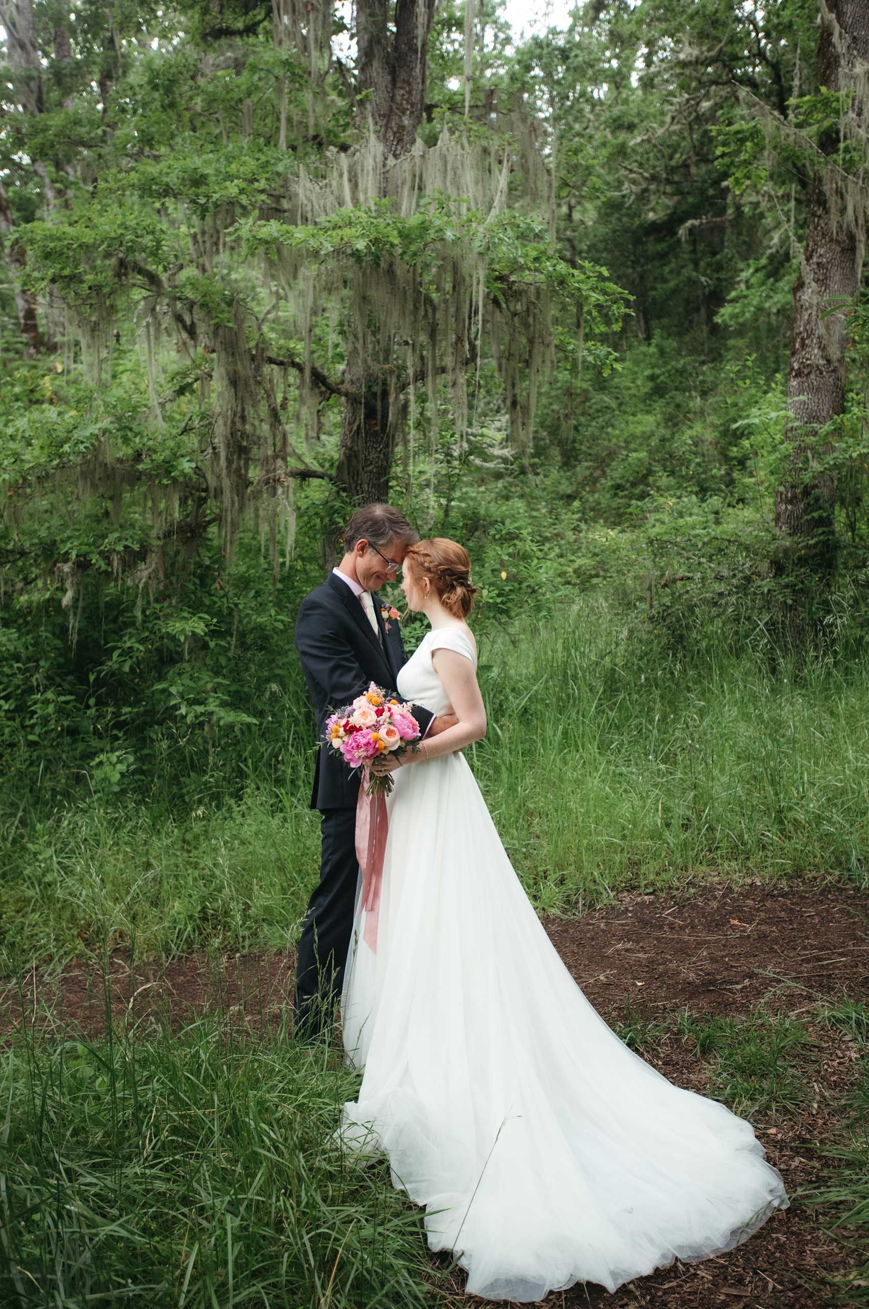 Spring wedding in Eugene Oregon