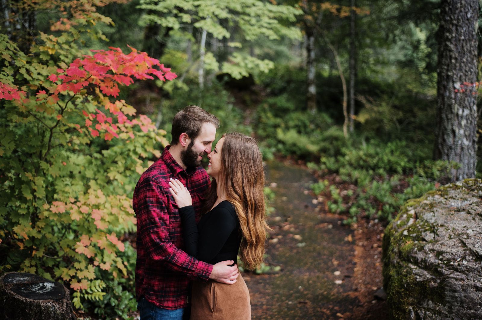 Oregon fall engagement photos