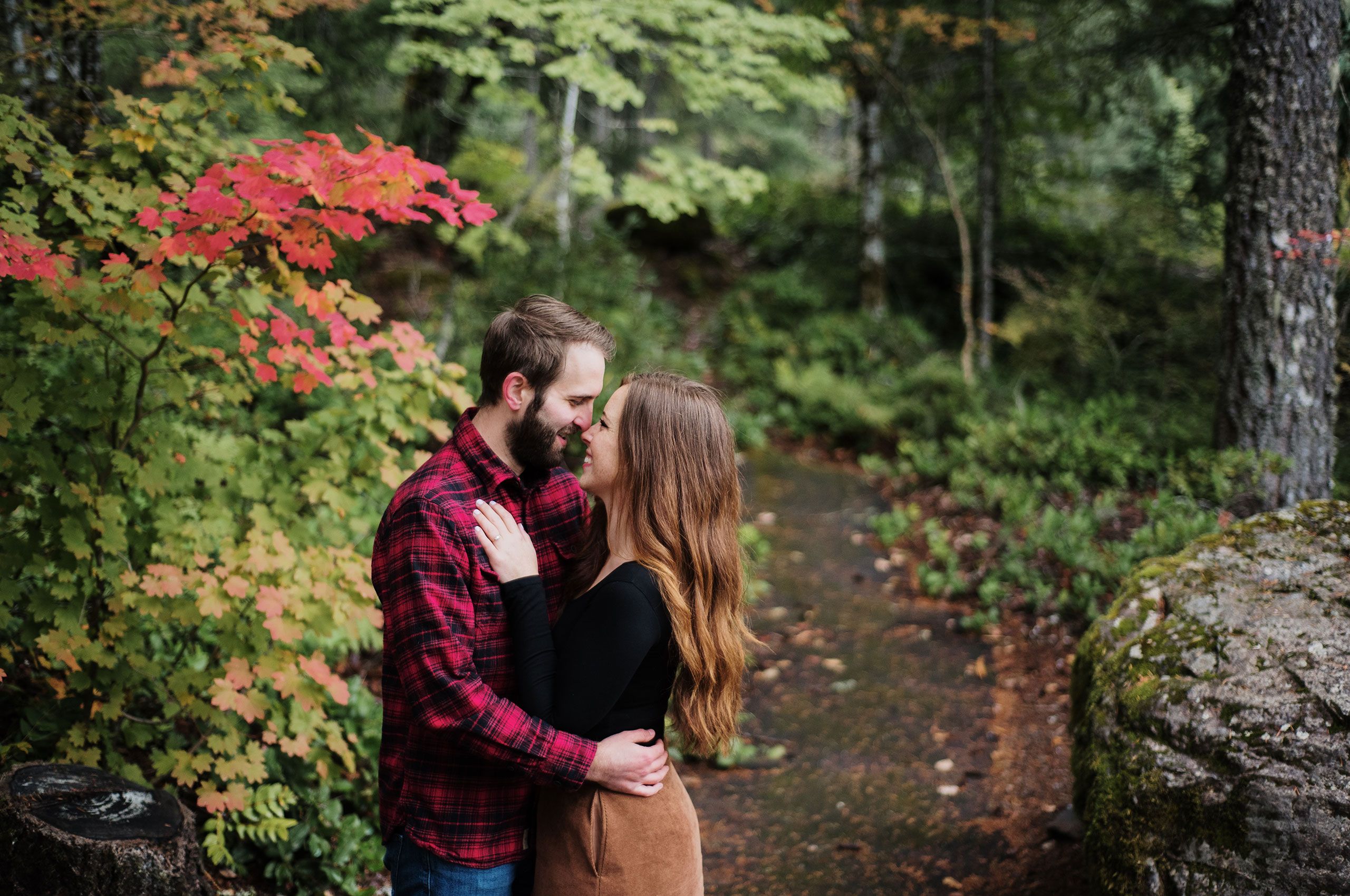 Oregon fall engagement photos