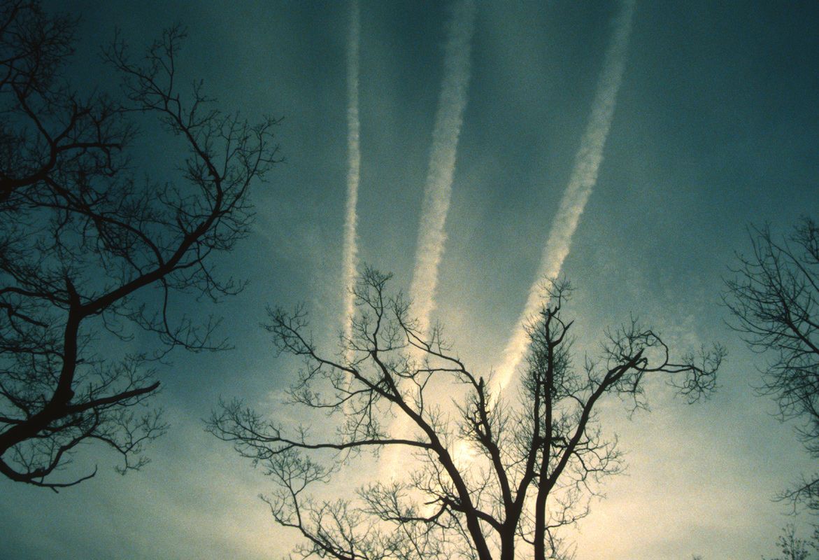 contrails