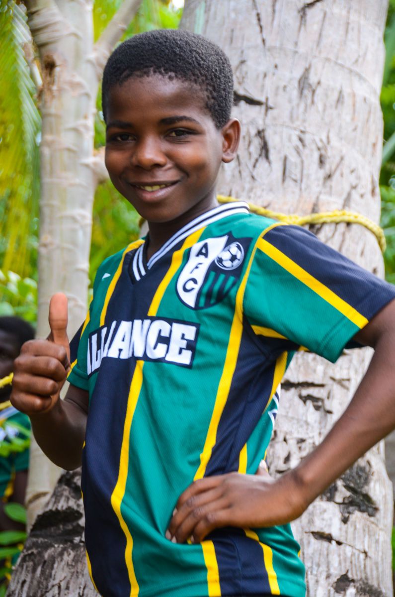 1ile_a_vache_soccer_haiti_1