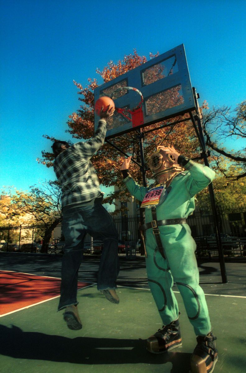 1deep_sea_diver___basketball