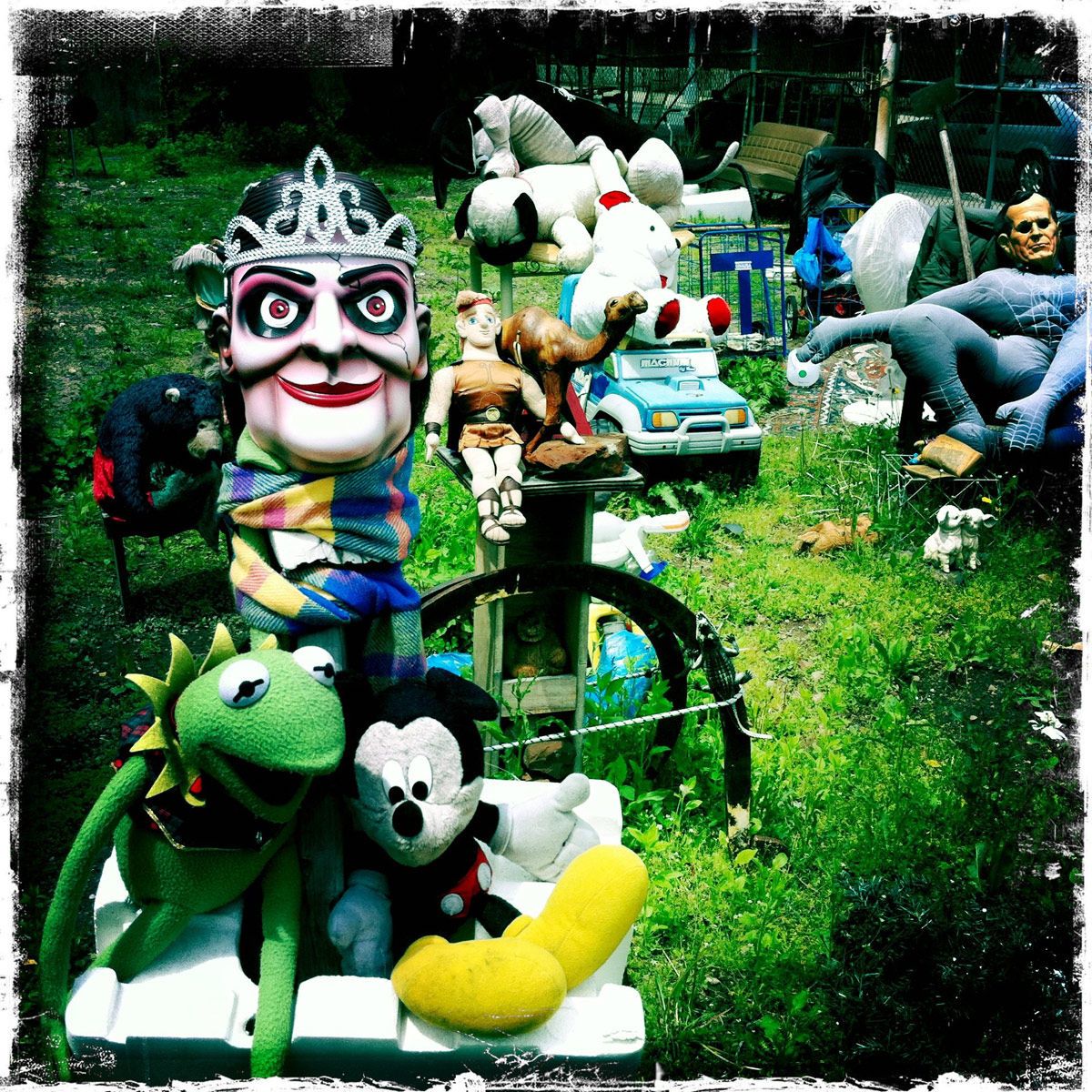 1characters_in_my_hood