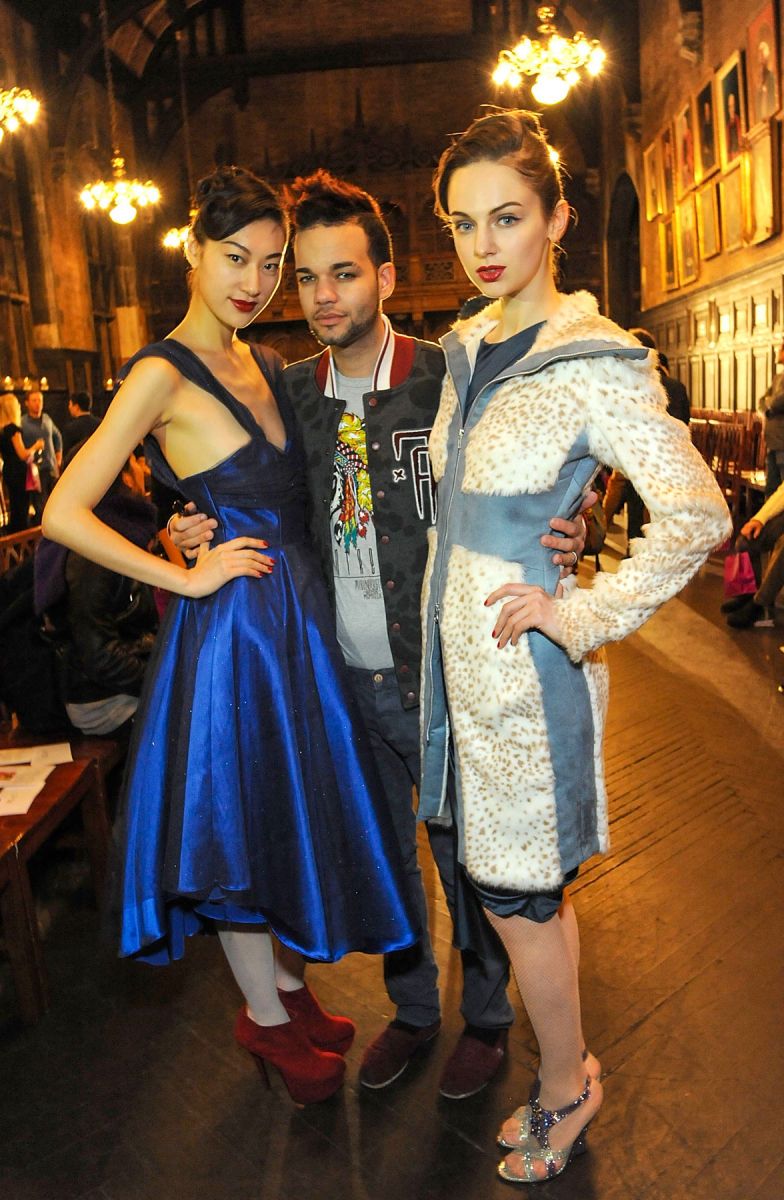 1r161165556sr013_yuna_yang_pr