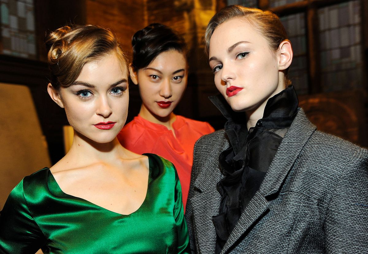 1r161165556sr042_yuna_yang_pr