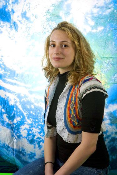 Anya Khalamayzer_Student/Journalist