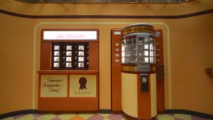 4- Reshreshments.jpg