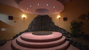 17- Honeymoon Suite (7).jpg