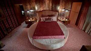 17- Honeymoon Suite (14).jpg