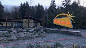 14- Exterior Motel- Location (5).jpg