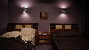 15 Motel rooms (14).jpg