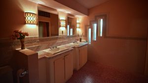 17- Honeymoon Suite (18).jpg