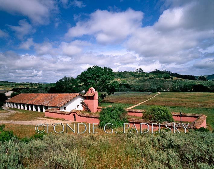 Historic California Mission ©Londie G. Padelsky CCM-362_LondieGPadelsky