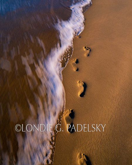 Footprints on the sand, Central Coast, California              ©Londie G. Padelsky  CST-1146_LondieGPadelsky