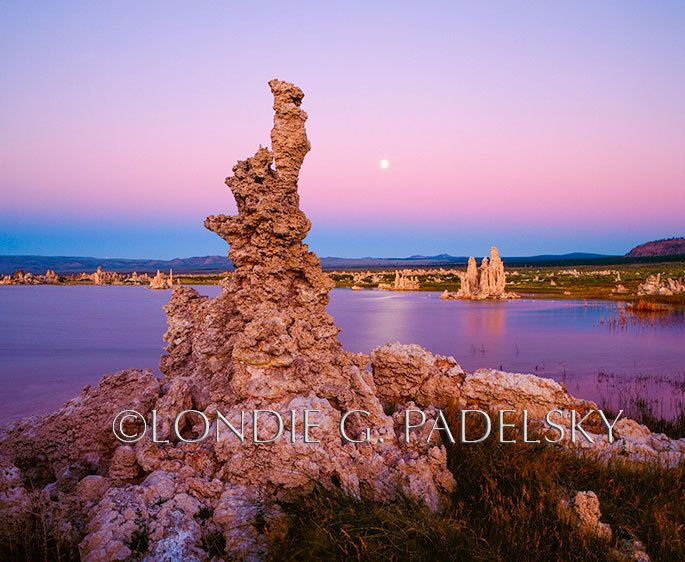 Moonrise over Mono Lake, Eastern Sierra, California    ©Londie G. Padelsky  MML-449_LondieGPadelsky