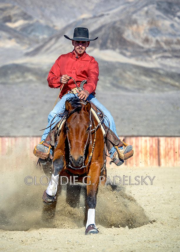 NRCHA SBF Champion, Nick Dowers working his horse in the arena, Nevada  ©Londie G. Padelsky ND1113_817_LondieGPadelsky