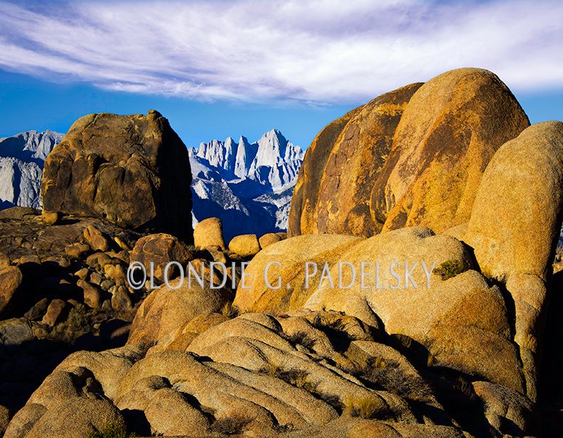 Mount Whitney framed by the Alabama Hills boulders, Eastern Sierra, CA ES-LG0001_LondieGPadelsky.jpg