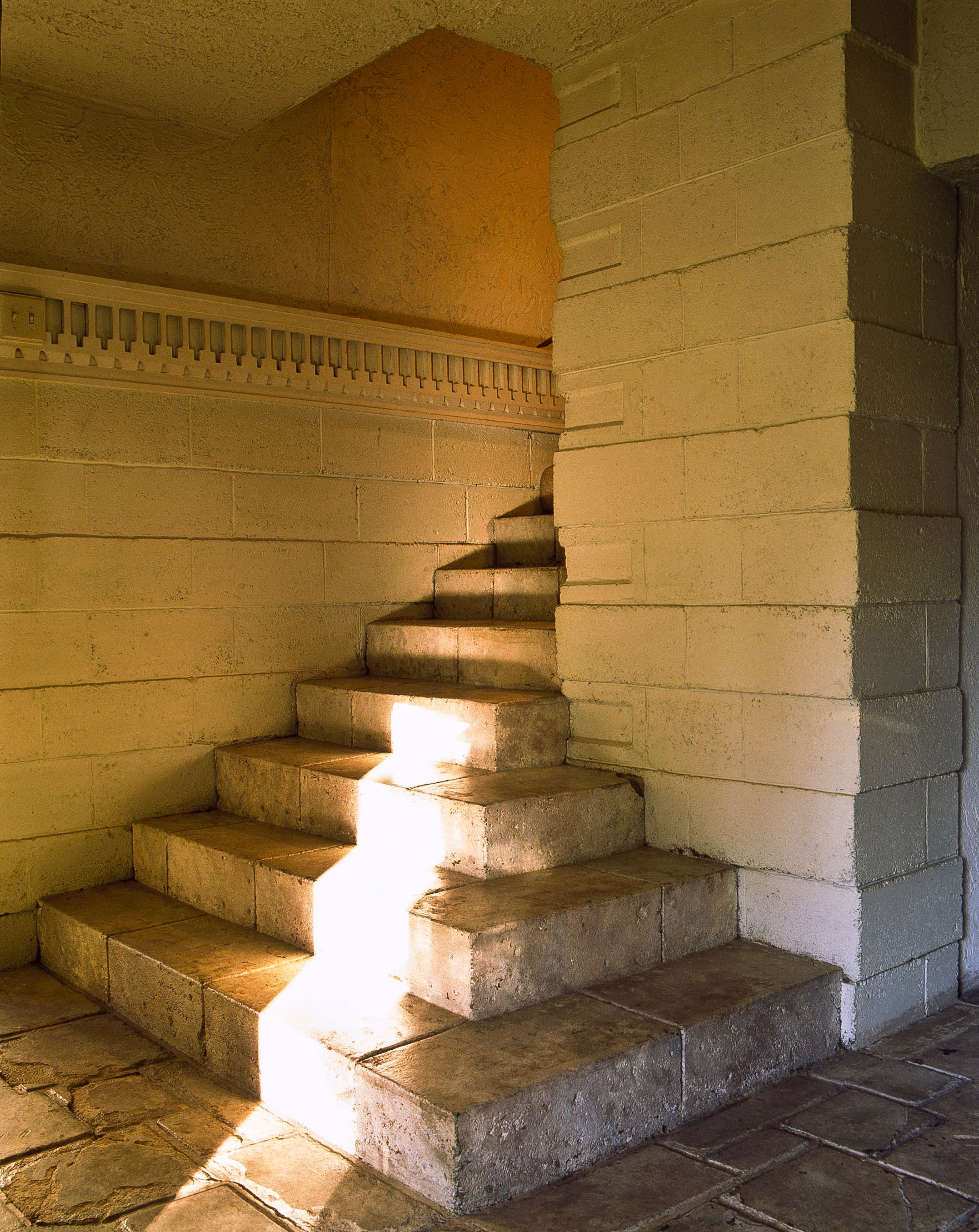 Lloyd Wright's Henry Bollman Residence